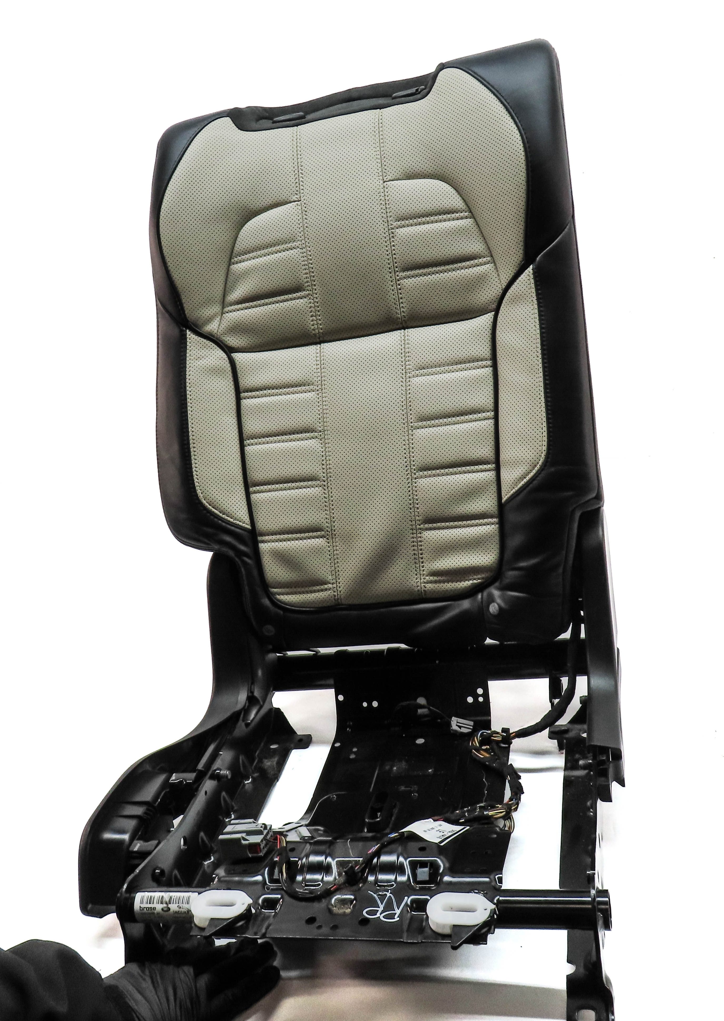 2015 RANGE ROVER SPORT (L494) REAR RIGHT UPPER TOP SEAT CUSHION (Ebony/Ivory) — exact item pictured
